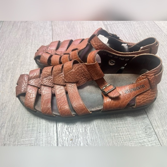 Mephisto Sam Fisherman Sandals Men's Tan
Leather $319 Size 13 - Picture 8 of 8